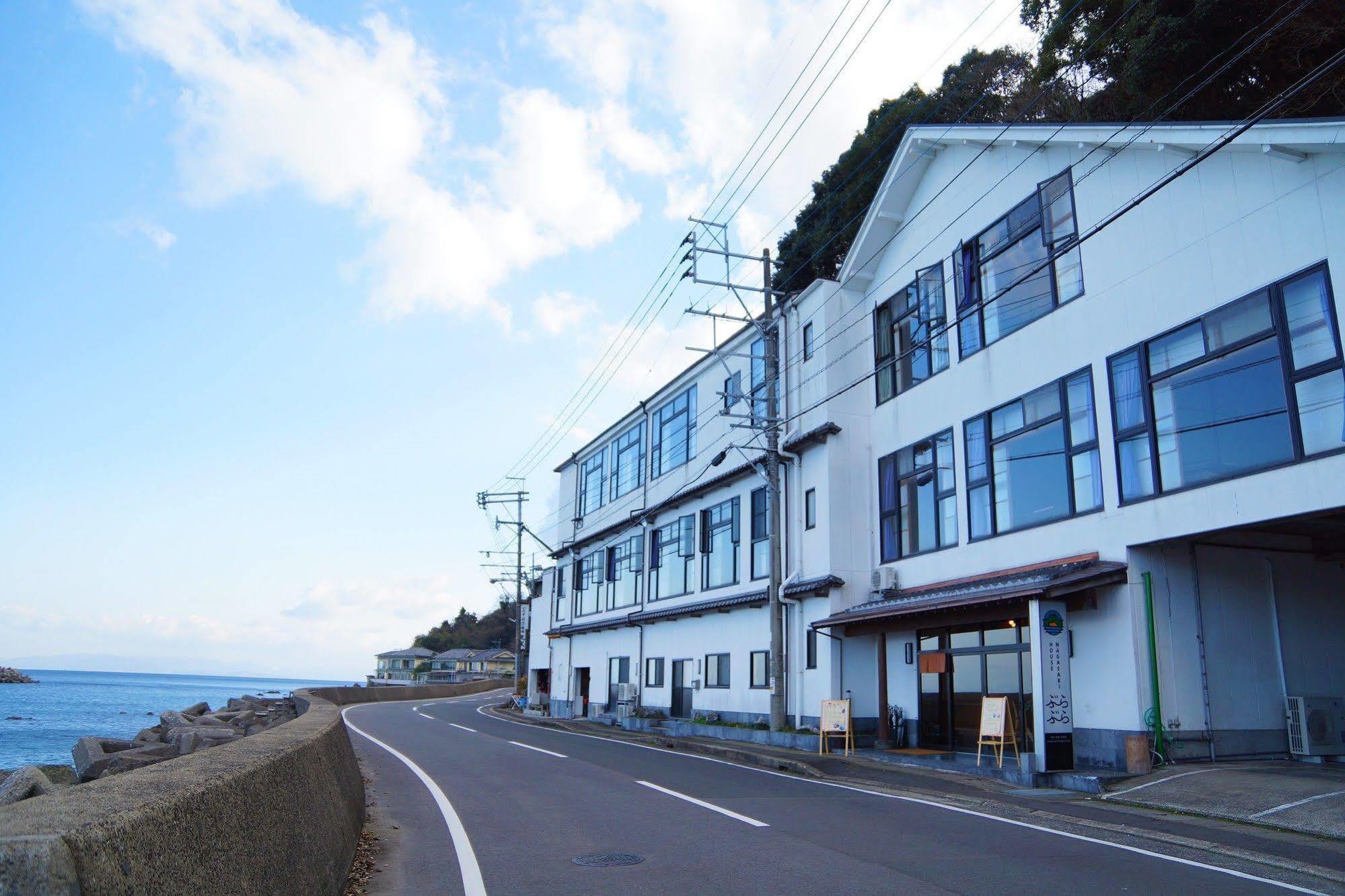 นางาซากิ เฮาส์ บุราบุระ Hotel ภายนอก รูปภาพ